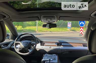 Седан Audi A8 2013 в 