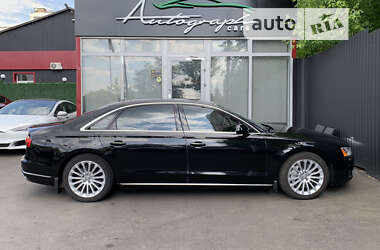 Седан Audi A8 2015 в Киеве