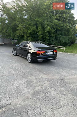 Седан Audi A8 2012 в Днепре