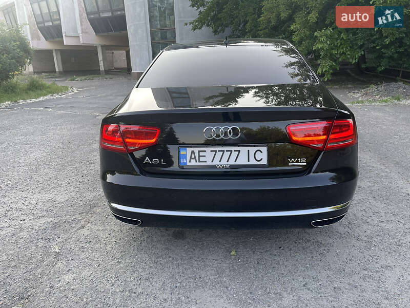 Седан Audi A8 2012 в Днепре