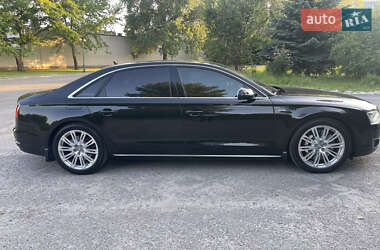 Седан Audi A8 2012 в Днепре