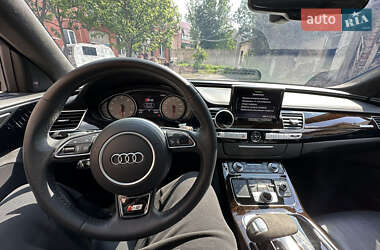 Седан Audi A8 2016 в Коломые