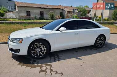 Седан Audi A8 2015 в Ивано-Франковске