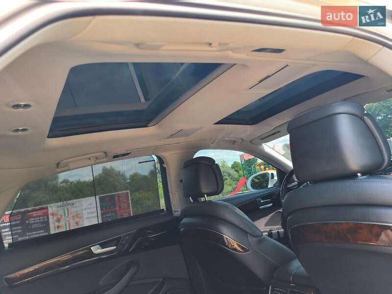 Седан Audi A8 2015 в Івано-Франківську