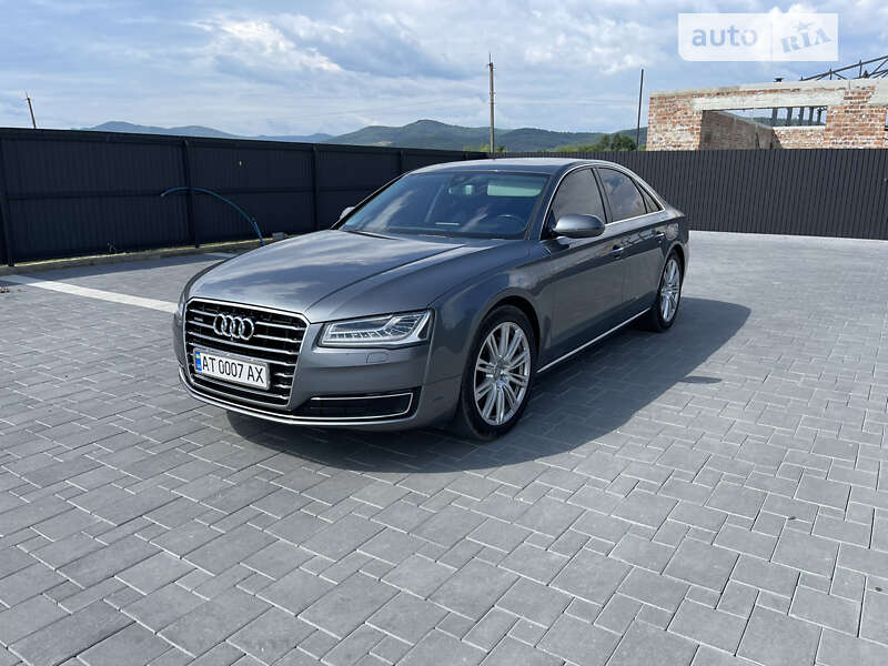 Седан Audi A8 2016 в Коростені