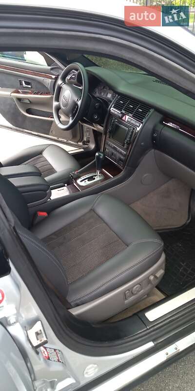 Седан Audi A8 2001 в Киеве