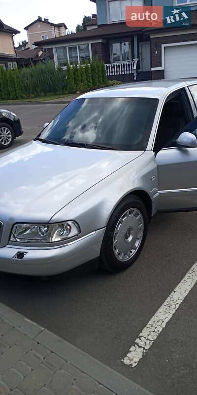 Седан Audi A8 2001 в Киеве