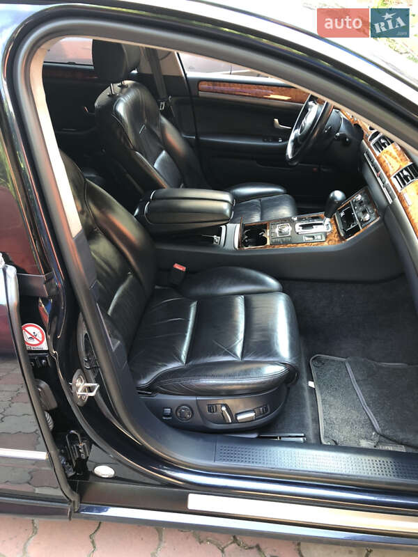 Седан Audi A8 2003 в Хмельницком
