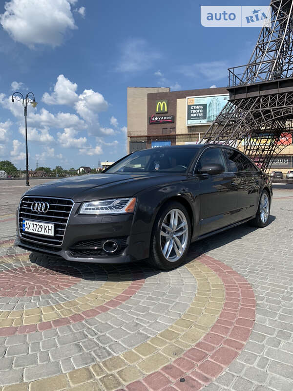 Седан Audi A8 2017 в Харькове