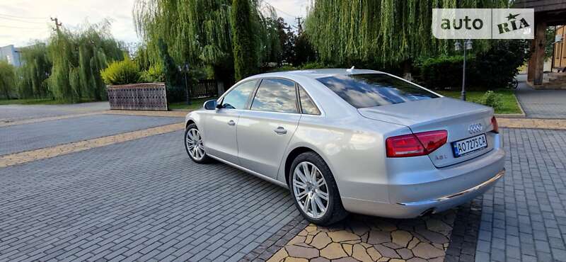 Седан Audi A8 2013 в Хусте