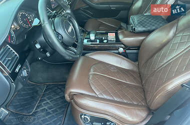 Седан Audi A8 2012 в Одессе