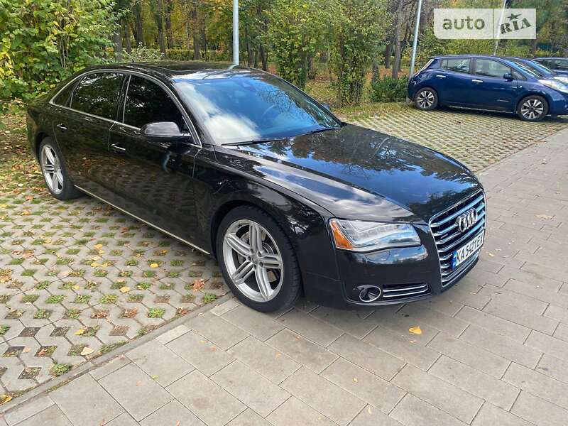 Седан Audi A8 2012 в Киеве