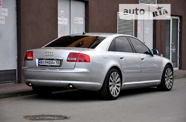Седан Audi A8 2005 в 
