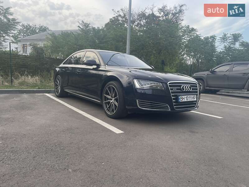 Седан Audi A8 2011 в Николаеве