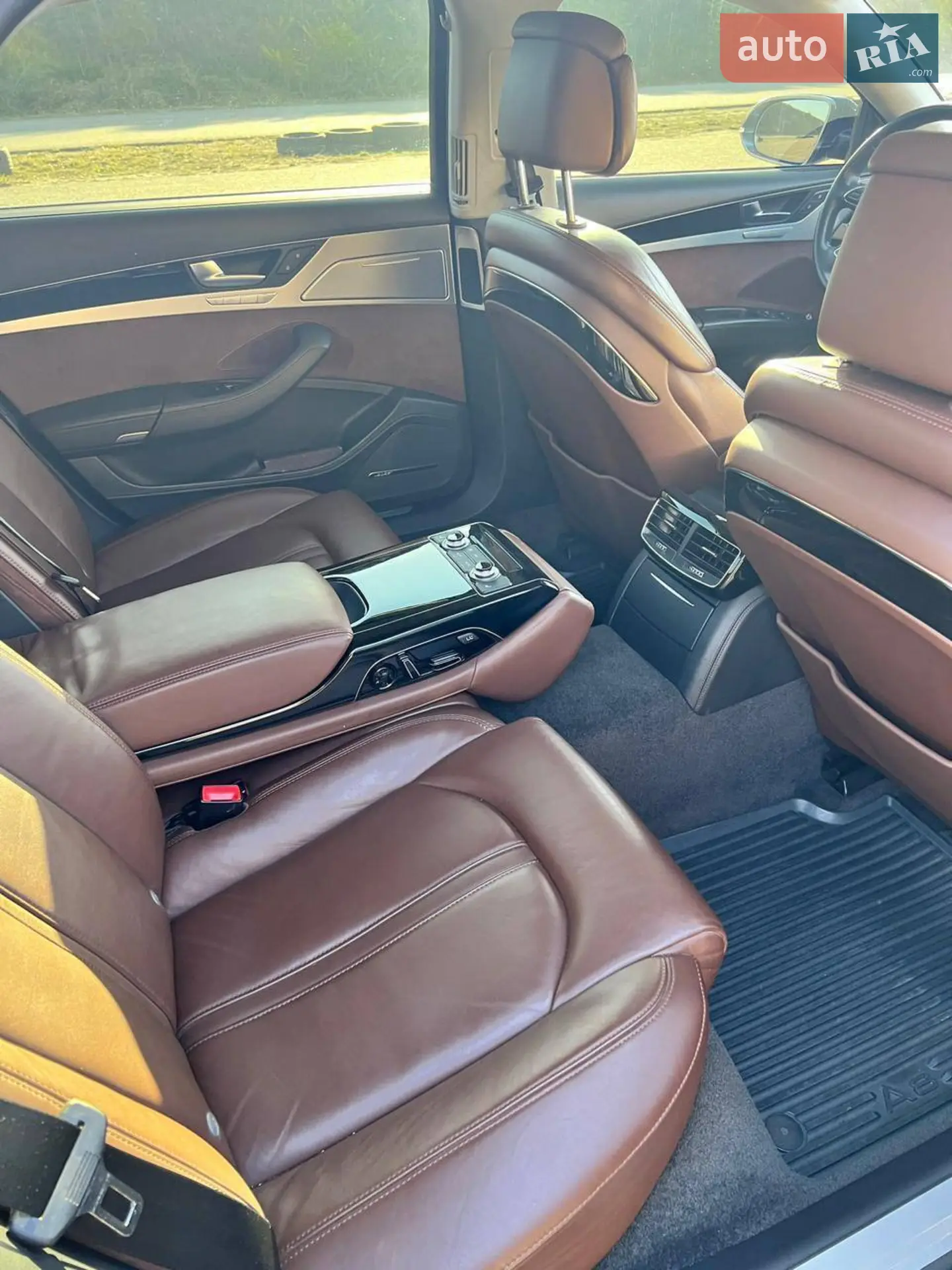 2011 Audi A8 - мініатюра 13