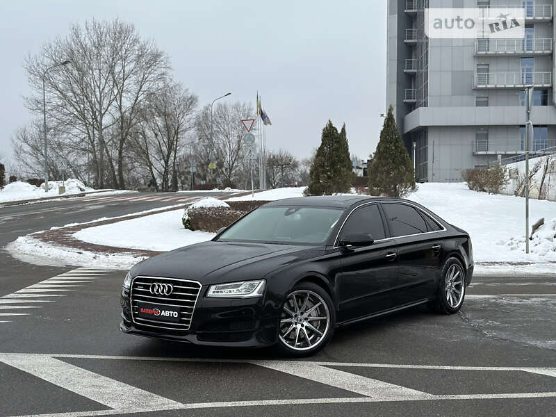Седан Audi A8 2016 в Києві