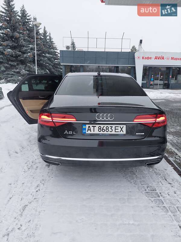 Седан Audi A8 2015 в Івано-Франківську