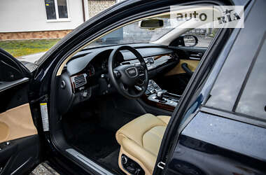 Седан Audi A8 2013 в Львове