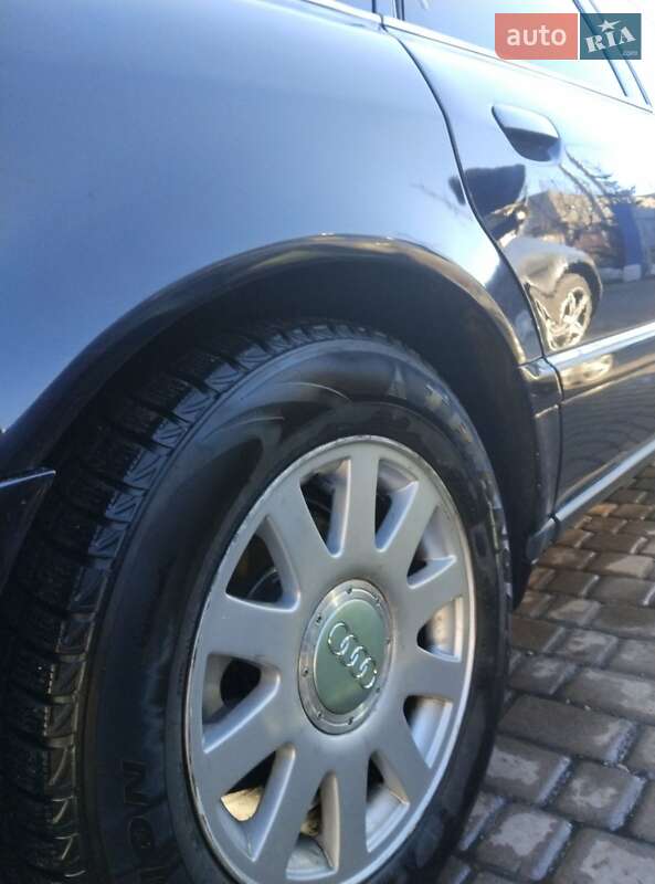 Седан Audi A8 1999 в Тернополі