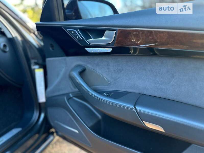Седан Audi A8 2013 в Житомирі фото 40 Седан Audi A8 2013 в Житомирі