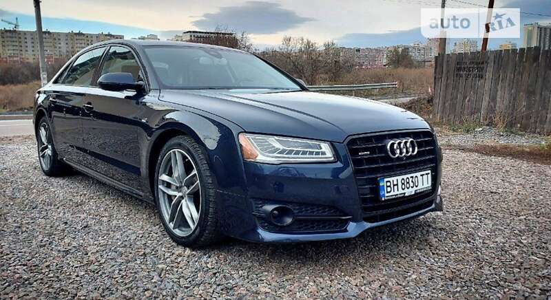 Седан Audi A8 2017 в Одессе