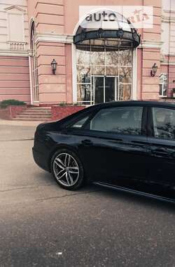 Седан Audi A8 2017 в Одессе