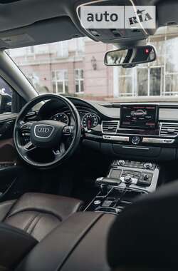 Седан Audi A8 2017 в Одессе