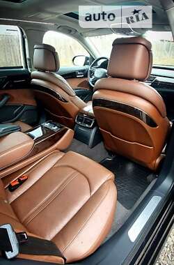 Седан Audi A8 2017 в Одессе
