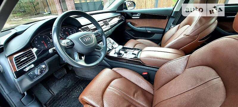 Седан Audi A8 2017 в Одессе