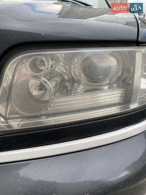 Седан Audi A8 2001 в Броварах