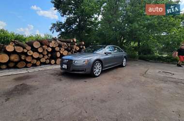 Седан Audi A8 2015 в 