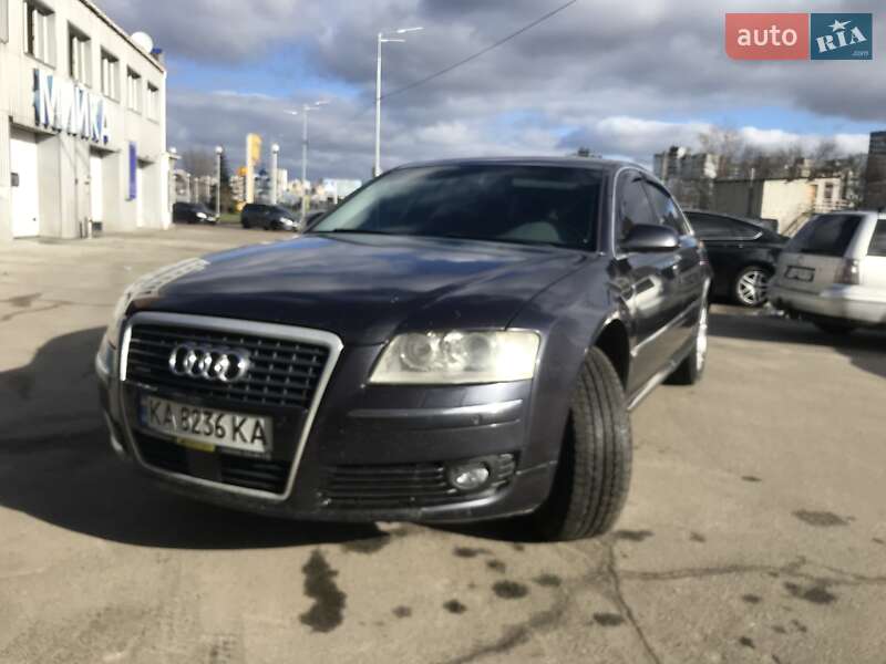 Audi A8 2004
