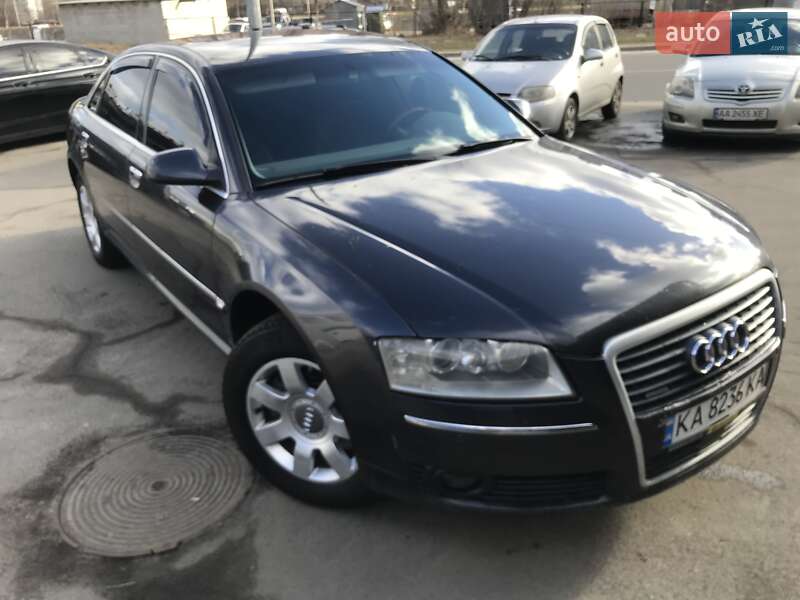 Седан Audi A8 2004 в Киеве