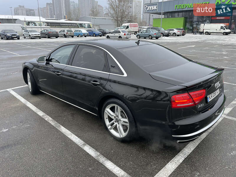 Седан Audi A8 2012 в Киеве