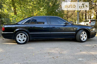 Седан Audi A8 2001 в Киеве