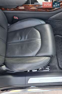 Седан Audi A8 2013 в 