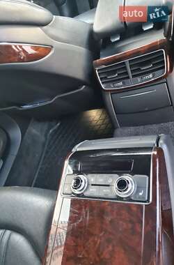 Седан Audi A8 2013 в 
