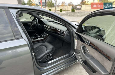 Седан Audi A8 2016 в 
