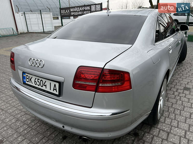 Седан Audi A8 2008 в Ровно