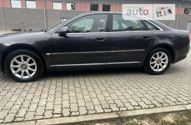 Седан Audi A8 2004 в Ровно