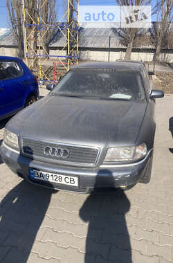 Седан Audi A8 2001 в Киеве