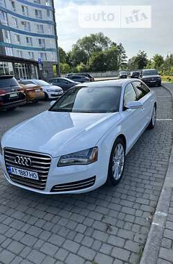 Седан Audi A8 2013 в Ивано-Франковске