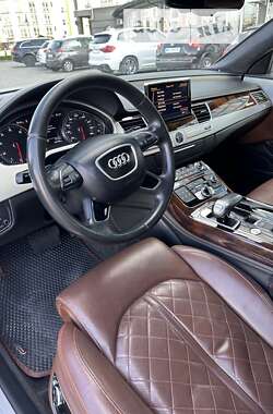 Седан Audi A8 2013 в Ивано-Франковске