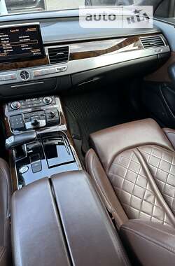 Седан Audi A8 2013 в Ивано-Франковске
