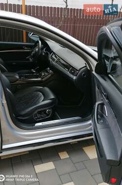 Седан Audi A8 2015 в 