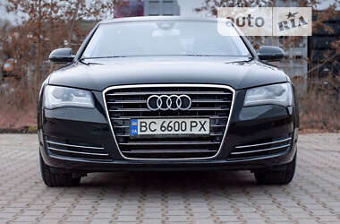 Седан Audi A8 2012 в Луцке