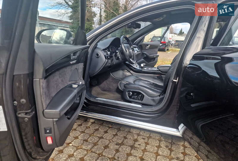 Седан Audi A8 2012 в Киеве