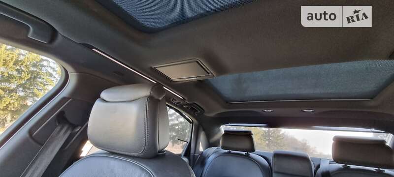 Седан Audi A8 2013 в Дубні