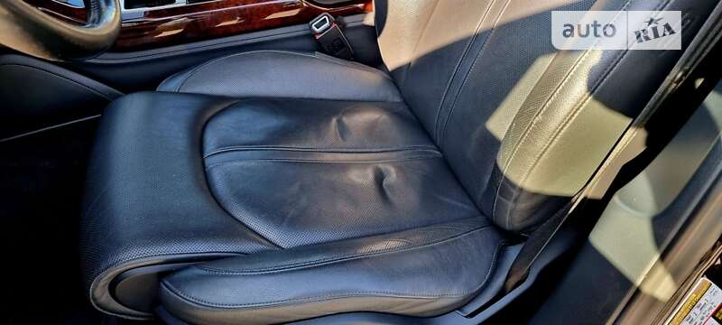 Седан Audi A8 2013 в Дубні