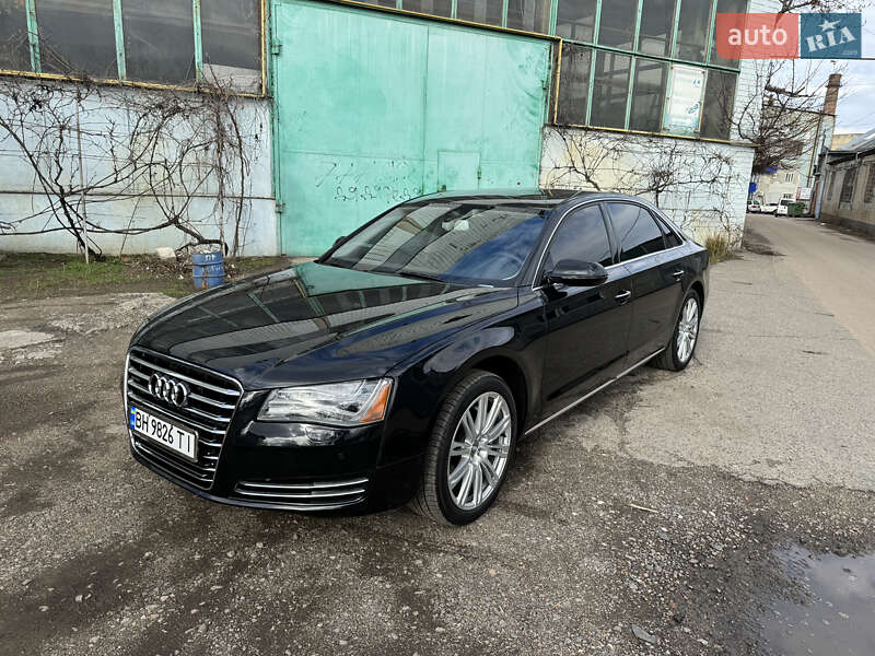 Audi A8 2013